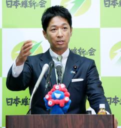 　記者会見する国民民主党の玉木代表＝１９日午前、国会
