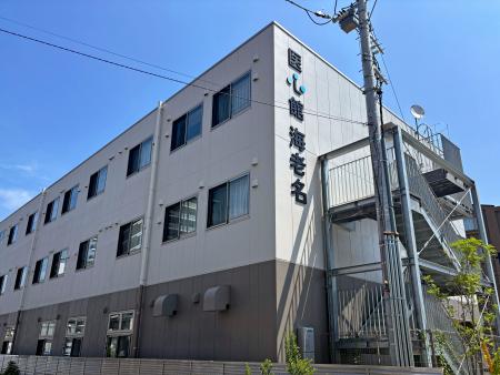 　有料老人ホーム「医心館海老名」＝２１日、神奈川県海老名市