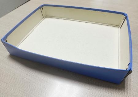 　生活保護申請時に財布にある現金などを出させるため、三重県鈴鹿市が用意している箱