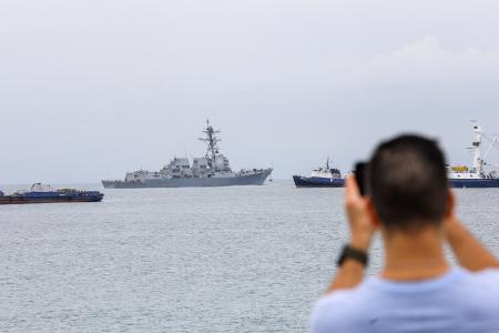 　２日、中米パナマに停泊する米海軍のミサイル駆逐艦（ゲッティ＝共同）
