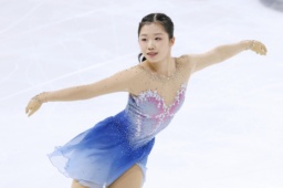 　グランプリシリーズ初出場優勝を果たした中井亜美＝アンジェ（共同）