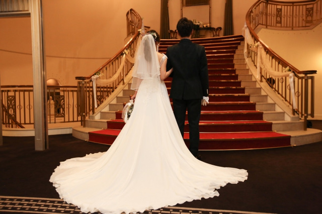 「おすすめの結婚式場情報サイト、相談カウンター」とは？（画像はイメージ)