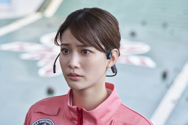 南海MERの看護師・知花青空（生見愛瑠）＝劇場版『TOKYO MER～走る緊急救命室～南海ミッション』（C）2025 劇場版『TOKYO MER』製作委員会