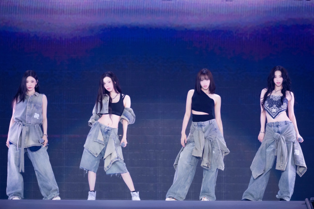 『SMTOWN LIVE 2025 in TOKYO』に出演したaespa（撮影：田中聖太郎写真事務所）