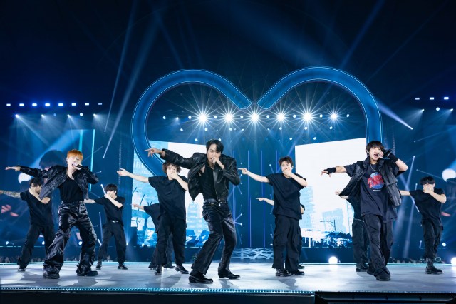 『SMTOWN LIVE 2025 in TOKYO』に出演したEXO（スホ、カイ、チャンヨル）（撮影：田中聖太郎写真事務所）