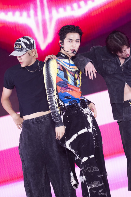 『SMTOWN LIVE 2025 in TOKYO』に出演したXngHan&Xoul（撮影：田中聖太郎写真事務所）