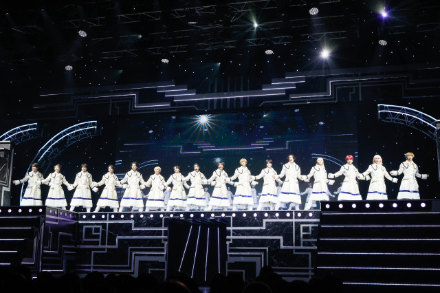 『少年忍者LIVE 2025 This is 忍者』初日公演を行った少年忍者（左から）豊田陸人、檜山光成、瀧陽次朗、黒田光輝、内村颯太、安嶋秀生、久保廉、織山尚大、川崎皇輝、田村海琉、北川拓実、ヴァサイェガ渉、元木湧、山井飛翔、青木滉平、長瀬結星