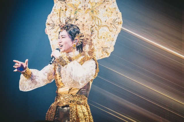 『KIYOSHI HIKAWA＋KIINA. Concert Tour 2025 ～KIINA’S LAND～』LINE CUBE SHIBUYA公演の模様　写真：西槇太一
