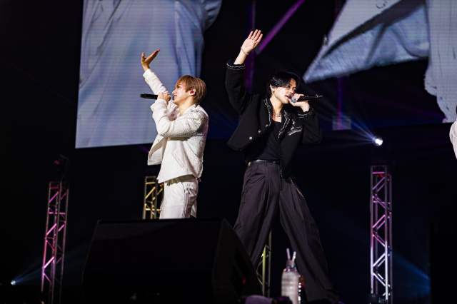 『HAPPINESS JAM 2025』に出演したINI（左から）尾崎匠海、藤牧京介（撮影：勝村祐紀）