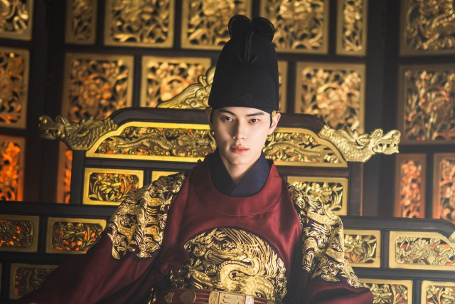 イ・チェミン＝Netflixシリーズ『暴君のシェフ』独占配信中（提供：スタジオドラゴン）