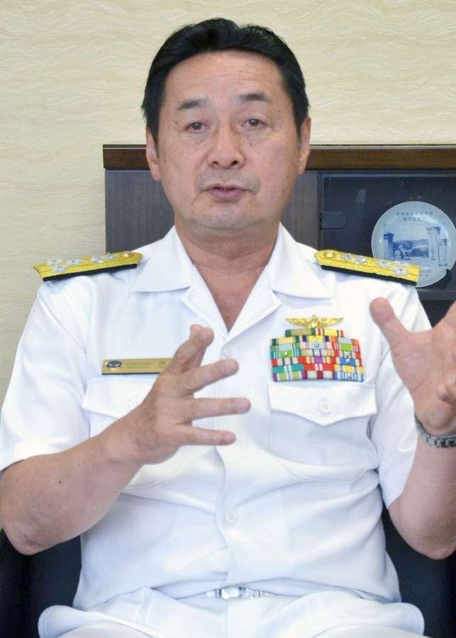 「共同使用の拡大は日米同盟強化につながる」と語る西成人佐世保地方総監＝海上自衛隊佐世保地方総監部