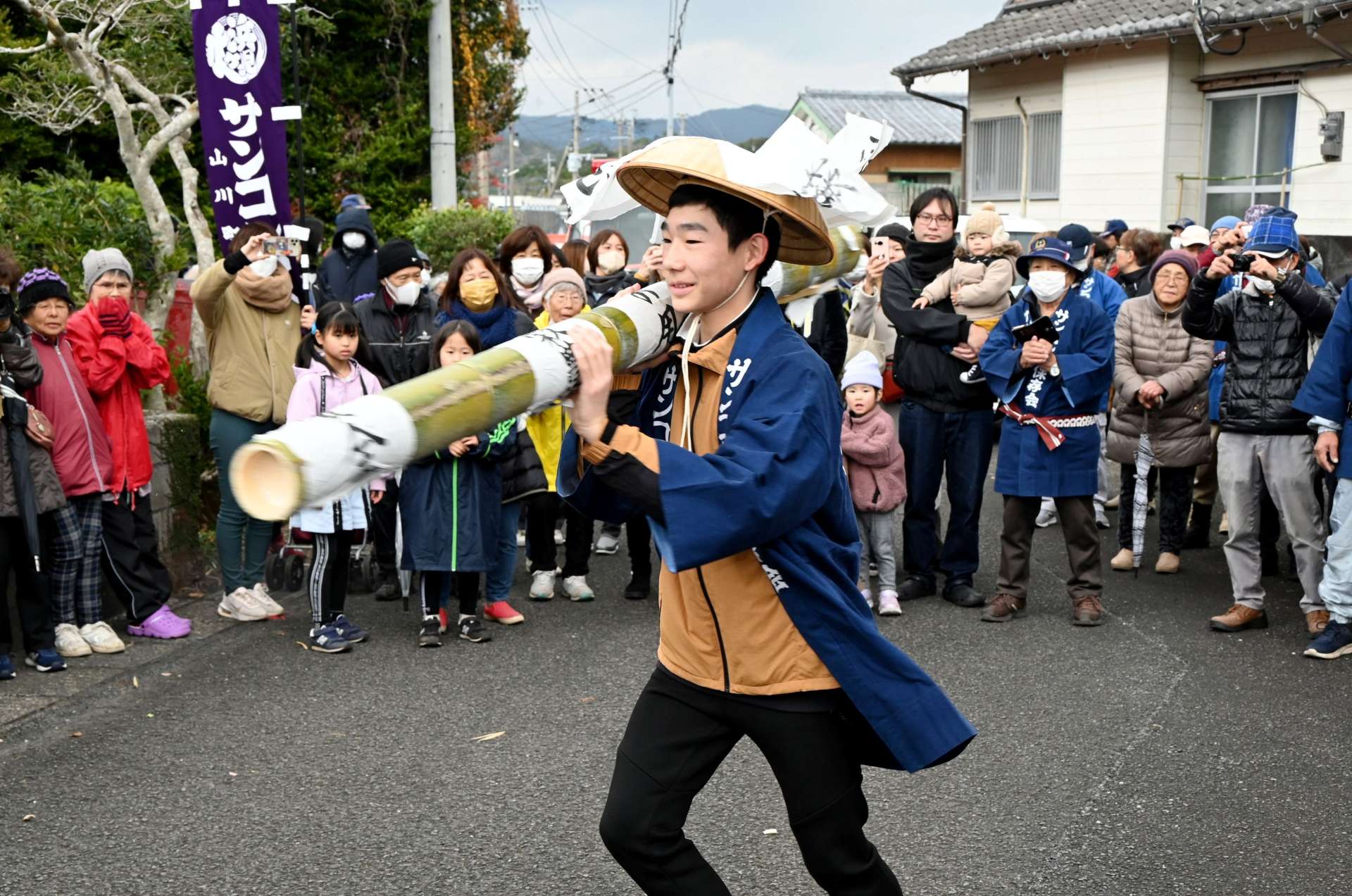 （別カット）回って回って無病息災願う