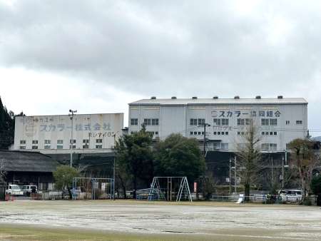 〈別カット〉破産手続きへ向け、操業停止したスカラー九州工場＝１５日、伊佐市菱刈南浦