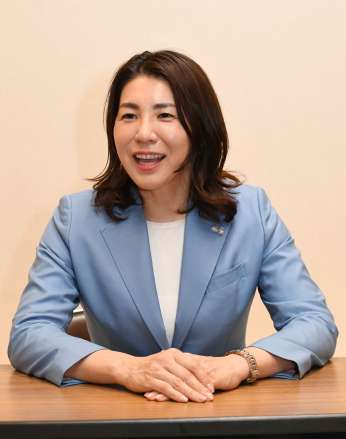 米丸麻希子氏