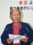 伊佐市での疎開体験を語る楢原秀史さん＝伊佐市役所大口庁舎