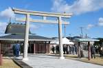蛭子神社に大漁と航海の安全を祈る漁業関係者ら＝１０日、枕崎市恵比須町