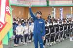 選手宣誓する大島チームの上原千怜選手＝霧島市隼人体育館