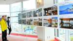 市内の公衆浴場を紹介する展示＝指宿市の砂むし会館「砂楽」