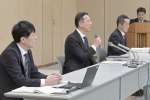 判決を受け報道陣向け会見を開く九州電力の関係者＝２１日、鹿児島市の九州電力鹿児島支店