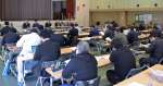 林業事業者ら約９０人が参加した林業大学校サポートチーム会議＝２５日、鹿児島市の県青少年会館