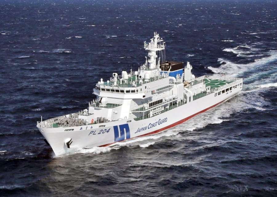 奄美海上保安部に就役する大型巡視船「あまみ」（第１０管区海上保安本部提供）