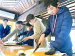 げたんは作りを体験する参加者＝霧島市横川
