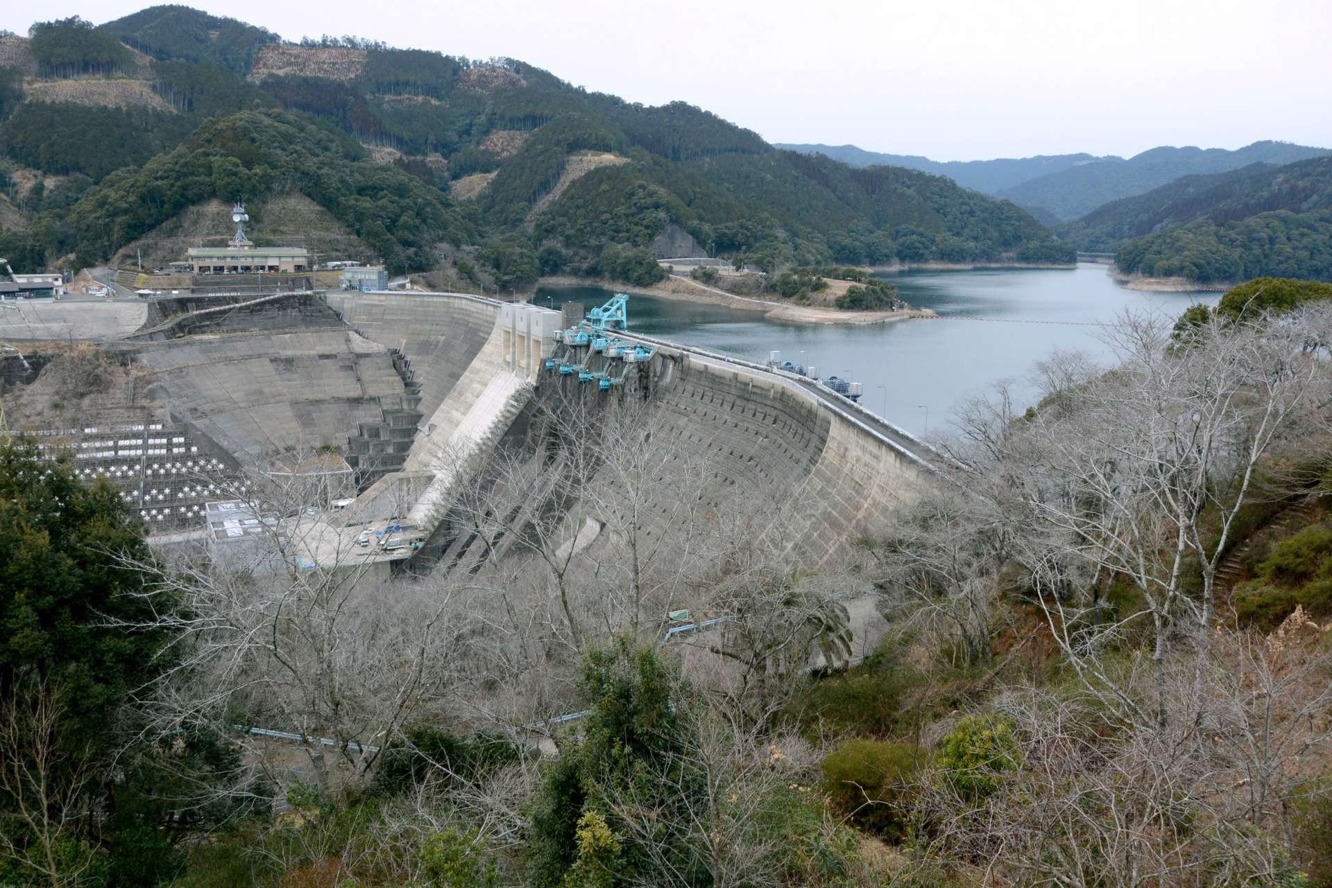 鶴田ダム公園展望所３階からの眺め＝さつま町鶴田