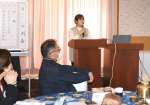 台湾での交流活動を報告する市來寧子さん＝３月３１日、鹿屋市