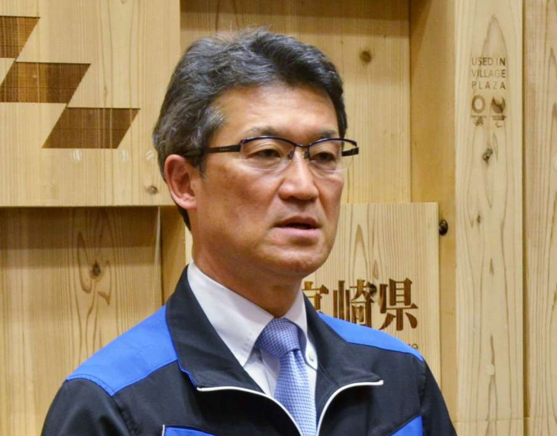 宮崎県豚熱対策本部会議終了後、「強い緊張感を持って対応する」と語る河野俊嗣知事＝１１日、同県庁