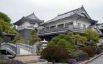 日本庭園が広がる「森岡城」の内部＝えびの市大明司