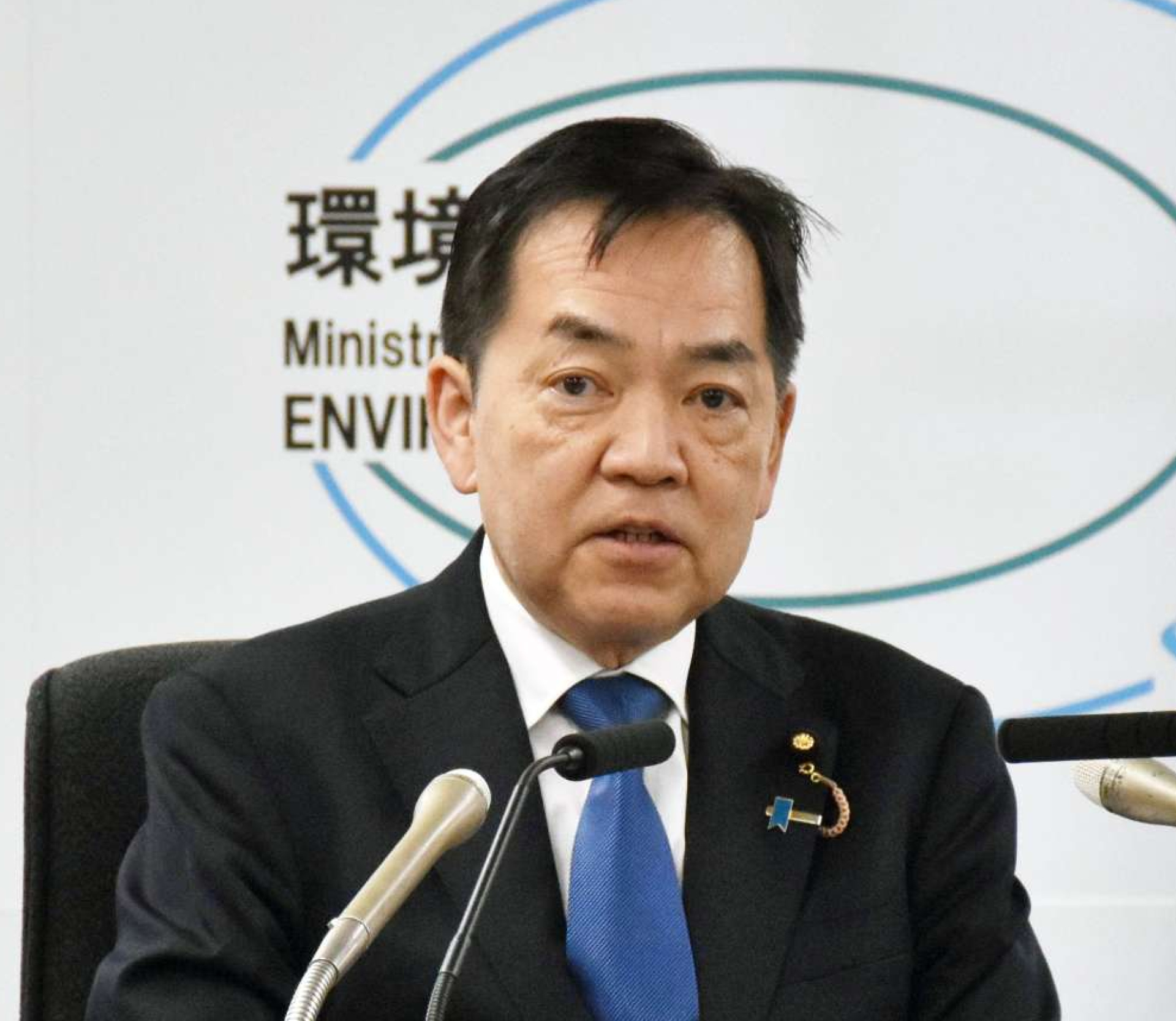 浅尾慶一郎環境相