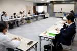 深夜の相乗りタクシー実証実験の結果が報告された協議会＝６日、鹿児島市山下町