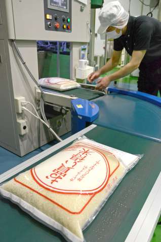 包装された備蓄米＝７日、さつま町宮之城屋地