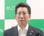 定例会見で記者の質問に答える鹿児島市の下鶴隆央市長＝２９日、市役所