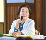 朝鮮半島からの引き揚げ体験を語る竹原由紀子さん＝都城市都原町