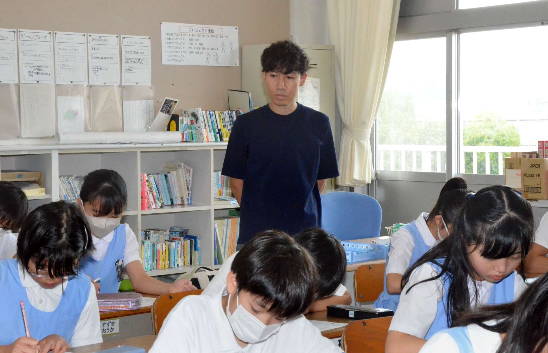 被爆地で平和教育に取り組む野元祥太郎さん＝６日、広島市南区の広島大学付属小学校