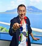 「アリーナで絶叫し『明日も頑張ろう』って思ってほしい」と語る長渕剛＝鹿児島市の南日本新聞社