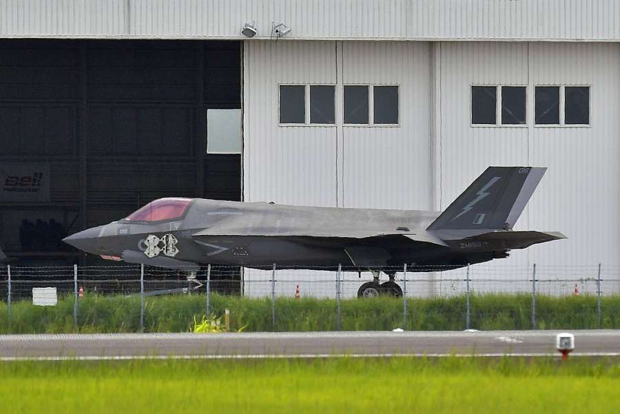 〈資料写真〉エンジントラブルで緊急着陸した英軍のＦ３５Ｂステルス戦闘機＝２０２５年８月１２日、霧島市の鹿児島空港