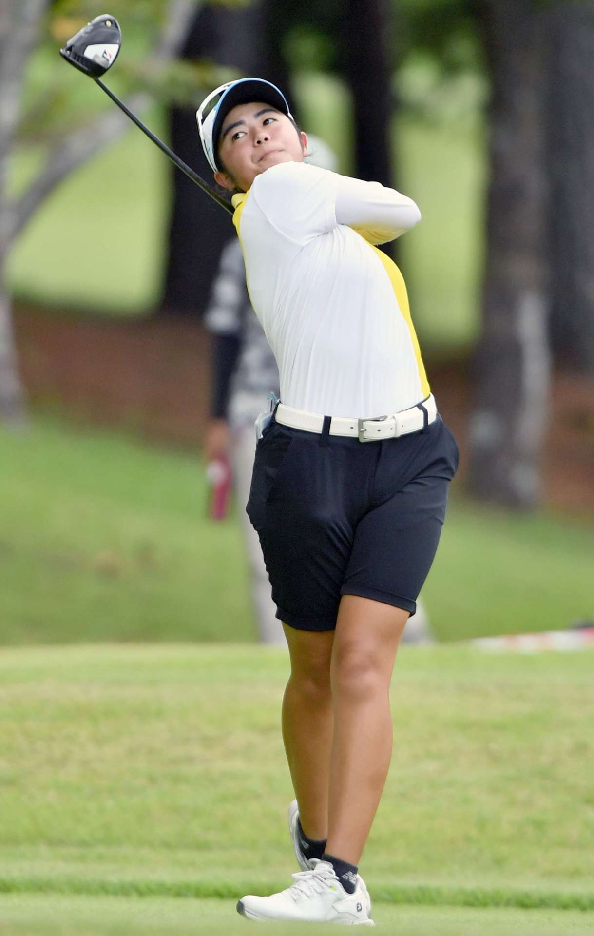 女子の部で優勝した外園華莉南（日章学園高）＝グリーンヒルＣＣ