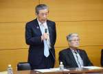 〈資料写真〉自民党鹿児島県連の執行部役員・選対常任委員合同会議で、参院選の総括について話す森山裕県連会長（左）ら＝７月２６日、鹿児島市