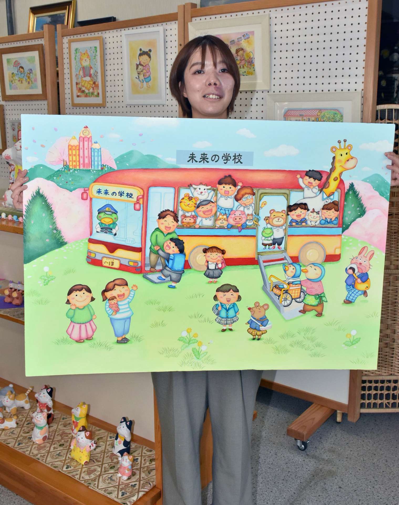 　伊佐市に特別支援学校が新設されることを祝い制作した新作「学校へ行こう」＝伊佐市の川原酒店