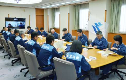 鹿児島県境近くでの豚熱発生確認を受け、防疫対策を協議した対策本部会議＝３日、県庁