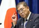 記者会見する石破首相。退陣する意向を表明した＝７日午後６時２９分、首相官邸（共同）