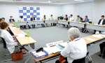 最低賃金１０２６円の答申への異議申し立てを却下した鹿児島地方最低賃金審議会＝１７日、鹿児島市の鹿児島第三地方合同庁舎