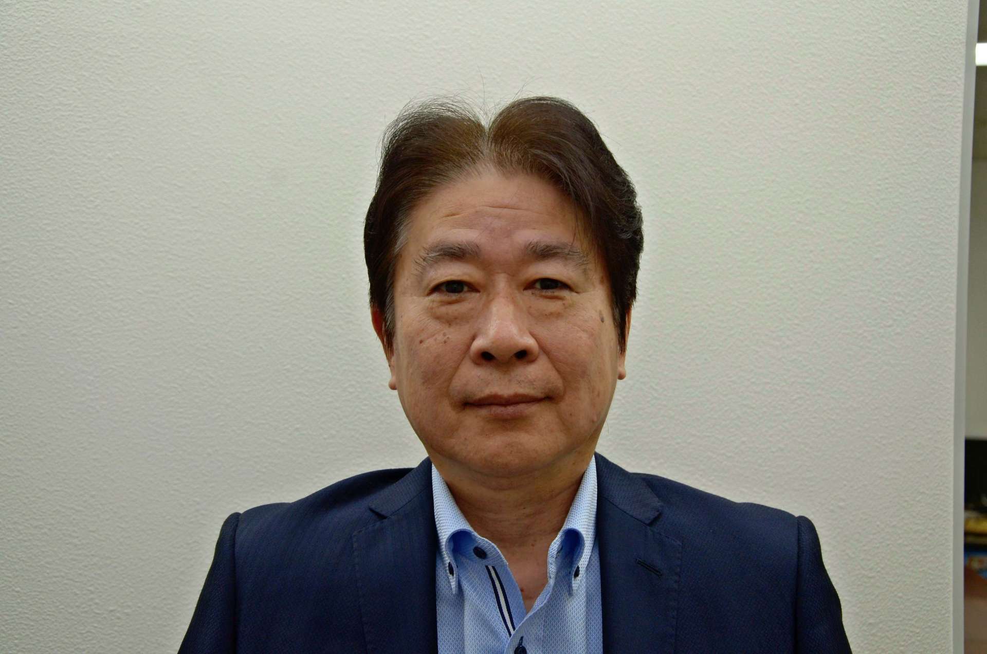 連合鹿児島の会長に就いた海蔵伸一氏＝２５日、鹿児島市の鹿児島県労働者福祉会館