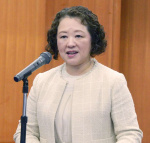 連合鹿児島の定期大会で来賓あいさつする連合の芳野友子会長＝鹿児島市の鹿児島県労働者福祉会館