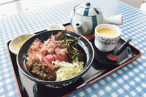 <small>枕崎お魚センター</small> 展望レストランぶえん