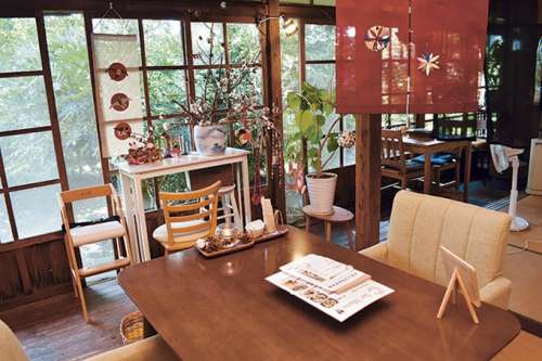 Cafe Cochi<small>（カフェ コチ）</small>
