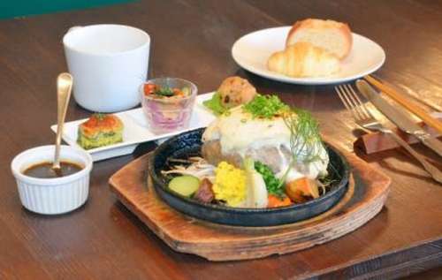 洋食グリル肝付