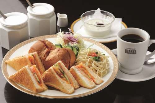 COFFEE HOUSE HIRATA<small>(ヒラタ)</small>